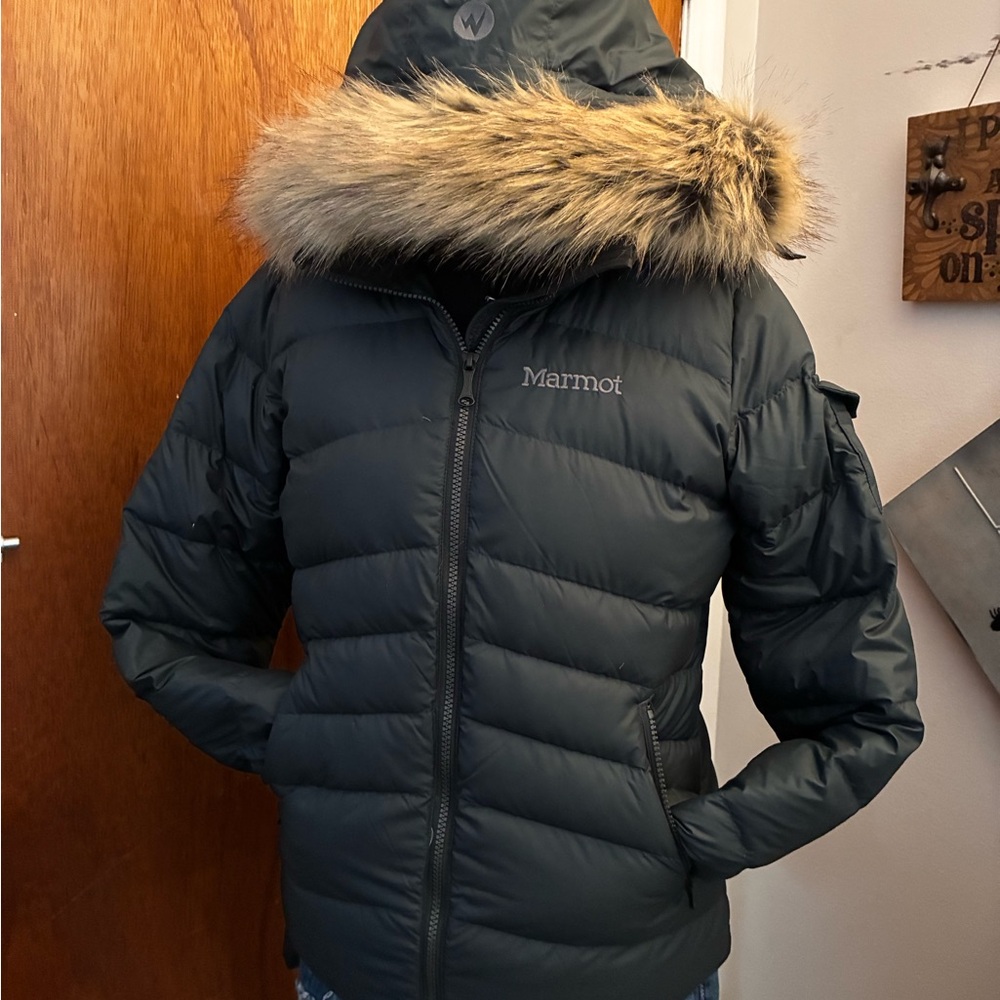 Marmot Women's Dark Gray Puffer Jacket with Faux Fur Trim